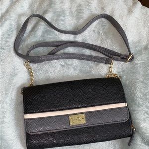 Jessica Simpson Crossbody bag